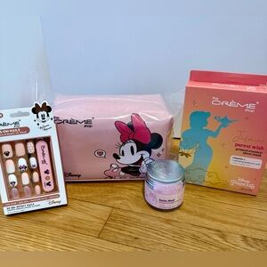 The Crème Shop Minnie Mouse Pink Cosmetic Bag Set